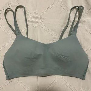lululemon like a cloud sports bra - size 4